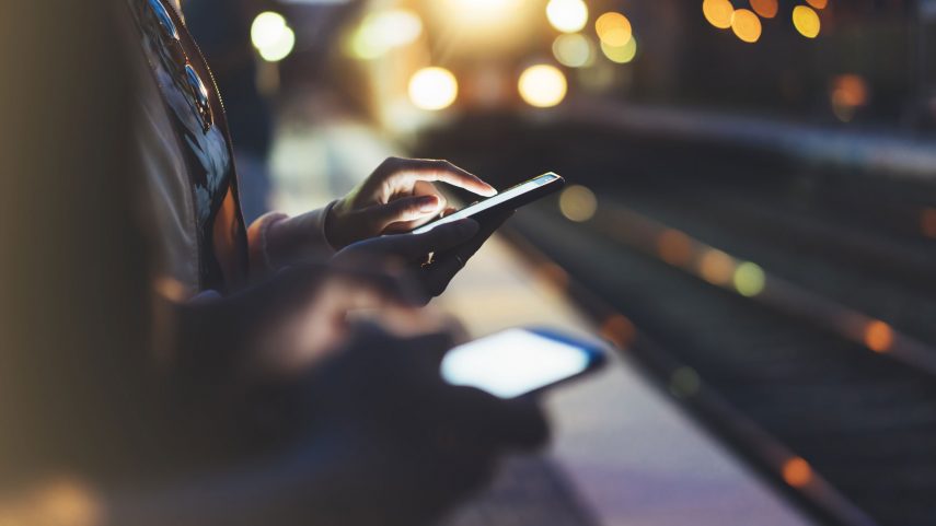 Telcos partner to avail smartphones at an easier means