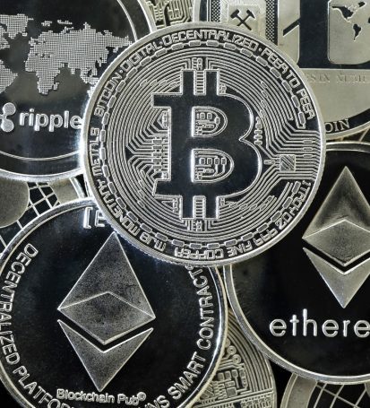 Bitcoins versus Cryptocurrencies