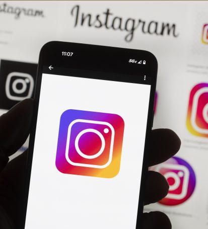 6 Ways to Use Instagram to Promote Your New Teen Clothing Line