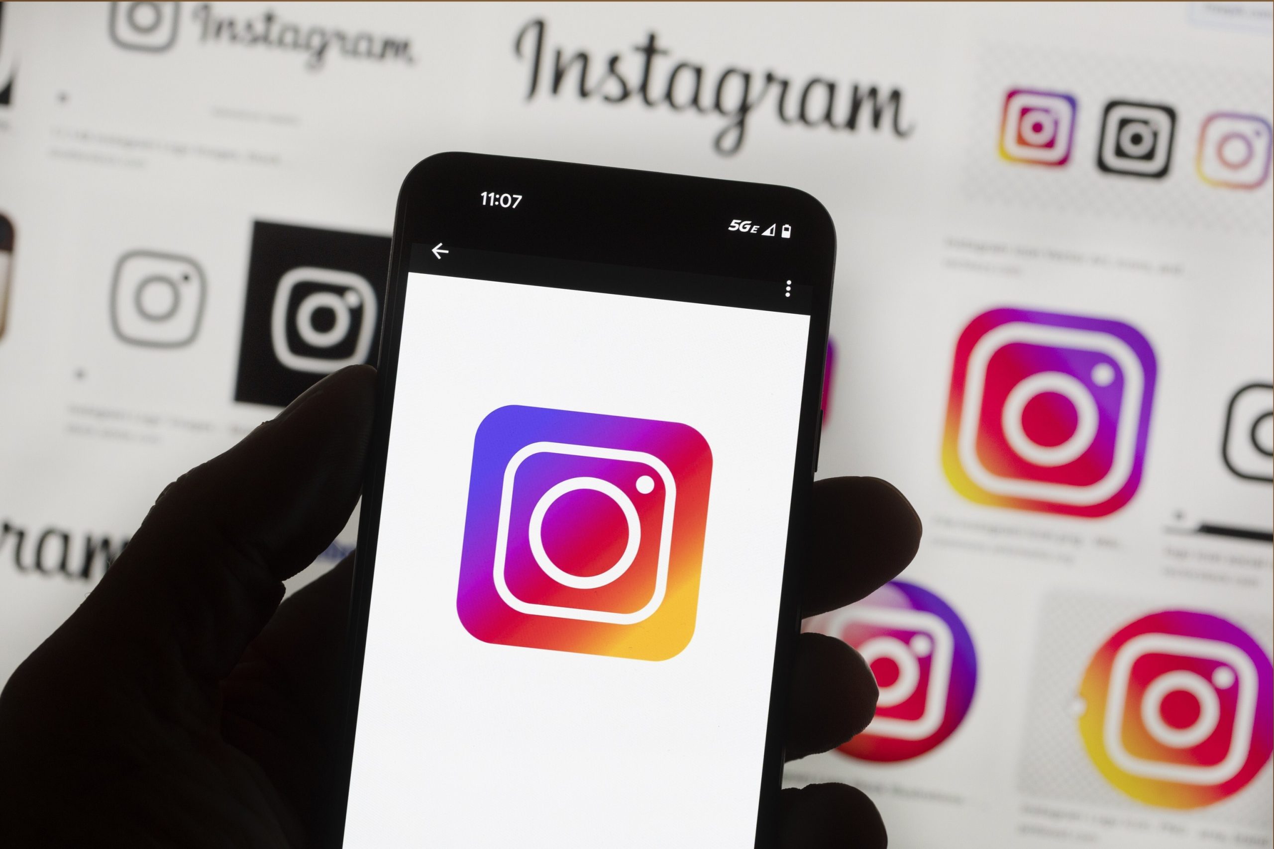 6 Ways to Use Instagram to Promote Your New Teen Clothing Line