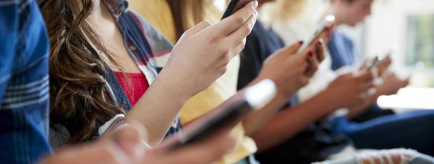 How Can Social Media Help Students Improve Their Academic Performance